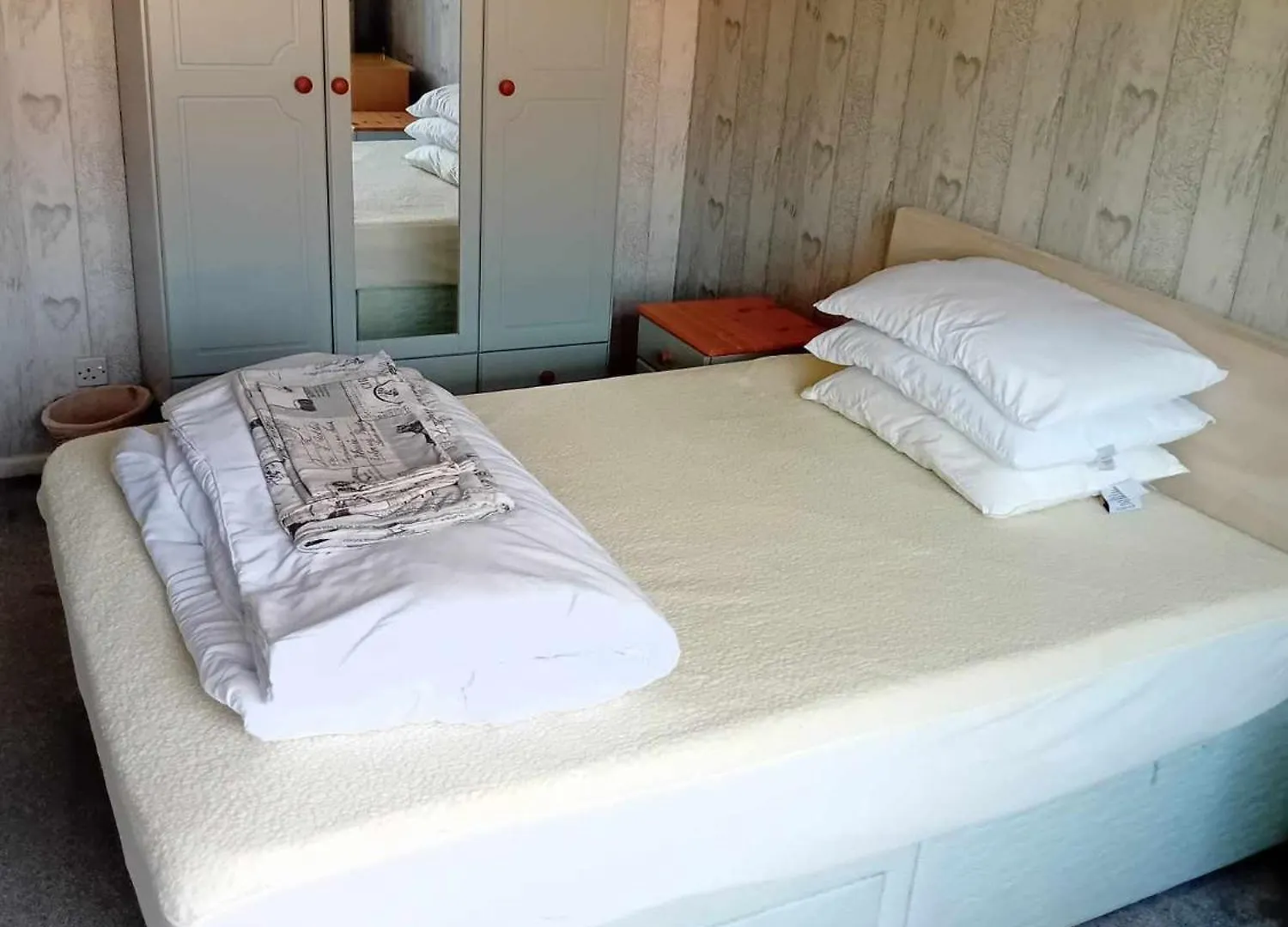 319, Mizen Apartment Broadstone Homestay