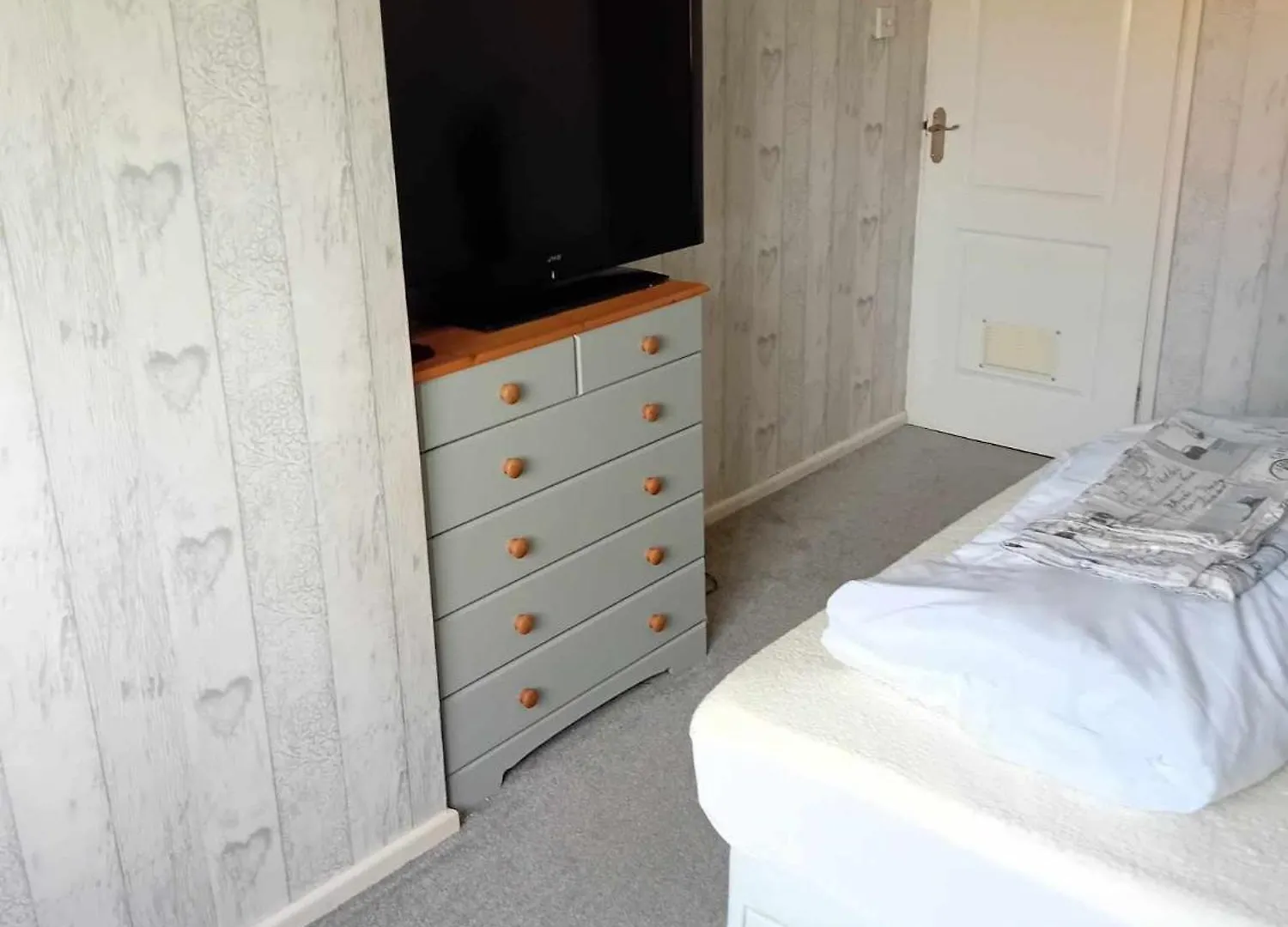Homestay 319, Mizen Apartment Broadstone United Kingdom